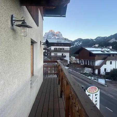 Pelmo Apartament *